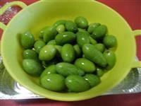 olive verdi in salamoia immagini 1