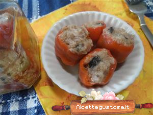 peperoncini ripieni sott olio
