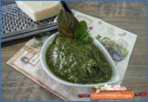 pesto amaranto e menta