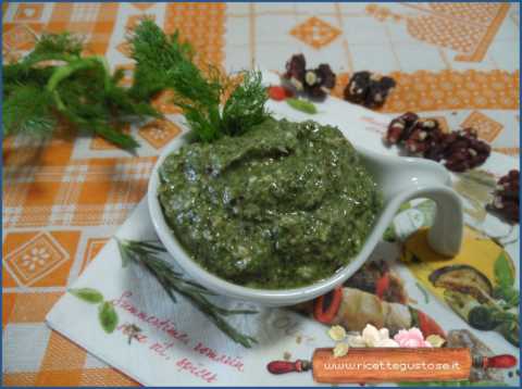 pesto barba di finocchi noci rosse