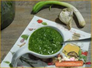 pesto cerfoglio aglione e cipollotto ricetta