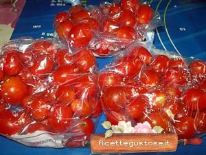 come fare i pomodori datterini congelati