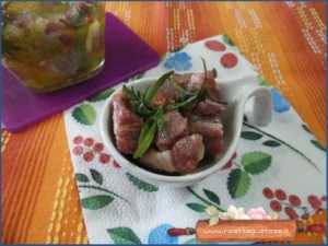 prosciutto sott'olio al pepe rosa