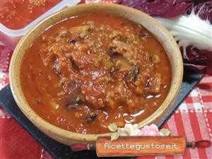 Ragu di canre porri e radicchio