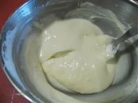 Amalgamare perfettamente la crema diplomatica