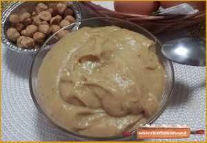 crema pasticcera alle nocciole