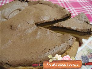 Crostata al cioccolato meringata