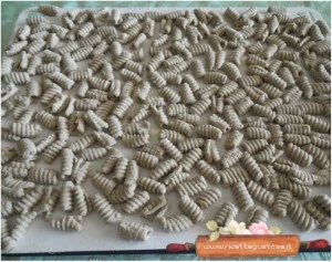 gnocchetti sardi - malloreddus al mirto ricetta