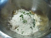 gnocchi di pane raffermo all'aglio immagine 3