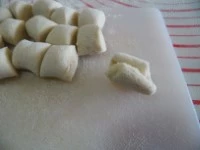 gnocchi di pane e lenticchie immagine 8