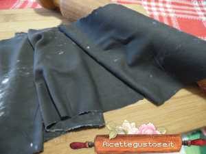 pasta fillo al nero di seppia