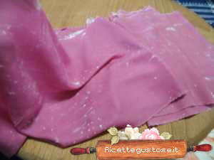 pasta fillo alle rape rosse