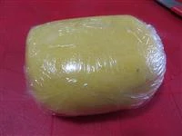 Panetto di frolla senza glutine nella pellicola