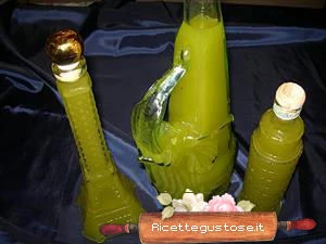 limoncello con limoni verdi ricetta facile