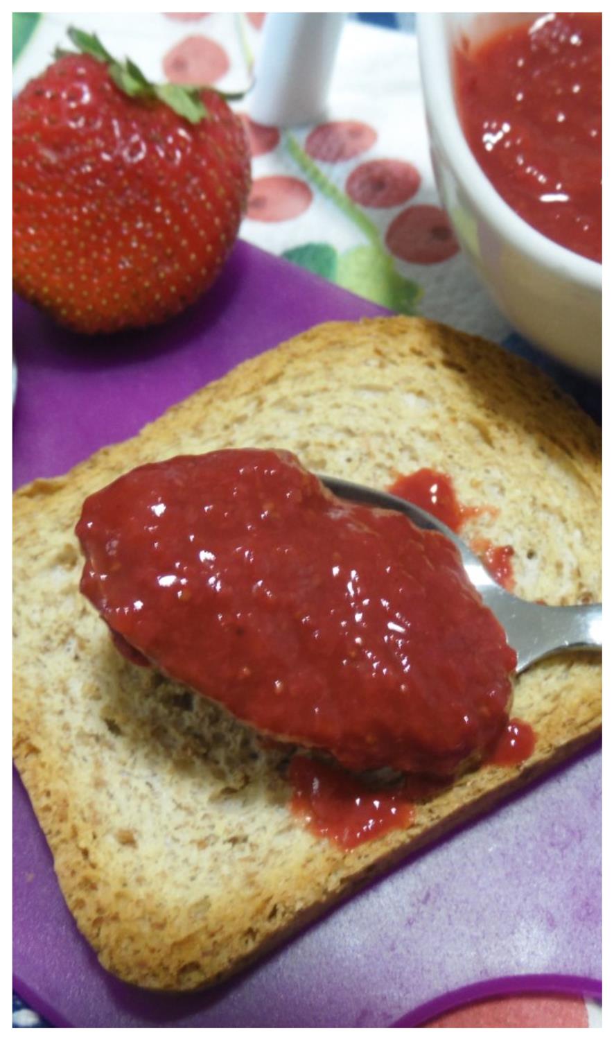 Ricetta marmellata di fragole light con stevia e senza zucchero