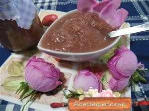 marmellata petali di rose e mele ricetta