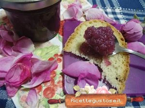 marmellata petali di rosa ricetta