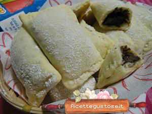 Biscotti di ricotta farciti alla nutella
