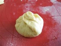 Chiusura della brioche al centro