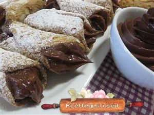 cannolini siciliani crema ganache fondente ricetta