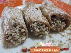 cannoli siciliani panna e nutella
