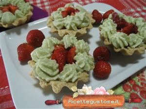 cestini fragole e pistacchio