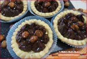 crostatine cioccolato e nocciole al miele ricetta