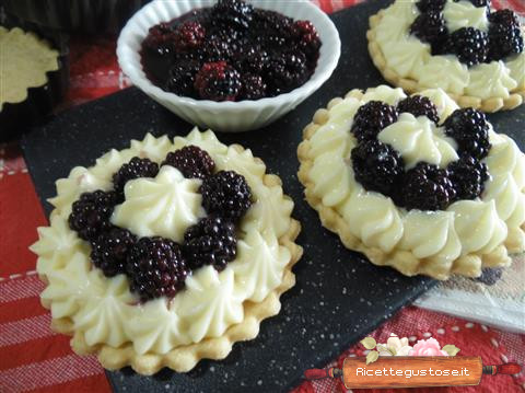 Crostatine more mascarpone cioccolato bianco