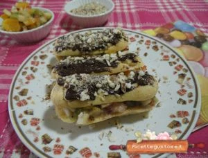 eclair polvere di acai e frutta ricetta