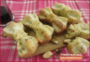 muffin pere vino rosso e noci del brasile ricetta