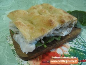 pizza bianca farcita baccala marinato spinaci