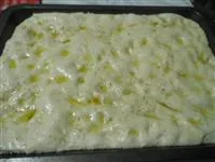 focaccia pronta per il forno