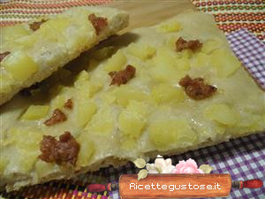 pizza cereali patate salsiccia