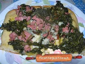 pizza cicoria salsiccia gorgonzola