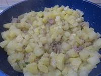 pizza patate strutto e sfrizzoli di maiale immagine 6