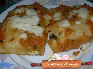 ricetta pizza pomodori verdi e bufala