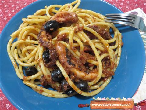 Bucatini al sugo di polpo