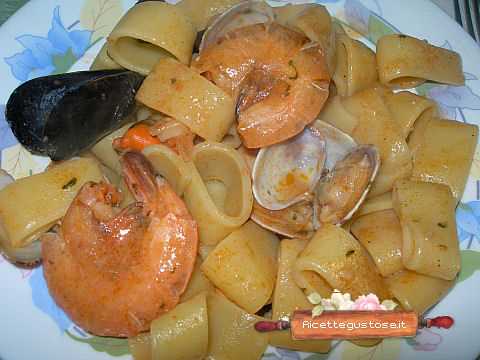 Calamarata Con Frutti Di Mare Ricetta Calamarata Ai Frutti Di Mare