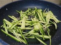 calamarata zucchine coda di rospo immagine 1