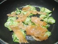 calamarata zucchine e salmone immagine 3