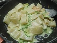 calamarata zucchine e salmone immagine 6