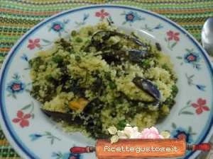 cous cous con cozze piselli e ramoracce ricetta