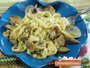 fettuccine al kamut vongole e pesto
