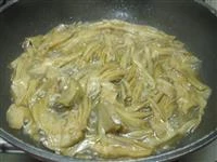 fettuccine all'aglio cerciofi e salmone immagine 2