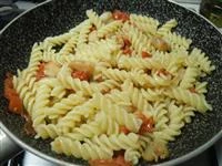 fusilli pomodorini e coda di rospo immagine 5