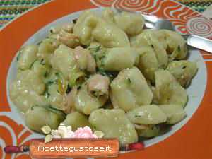 gnocchi zucchine e salmone