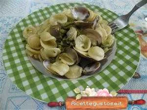 orecchiette broccoletti e vongole ricetta