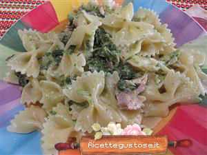 Farfalle broccoletti e salmone