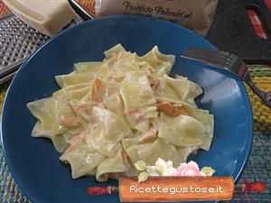 pasta salmone e stracchino ricetta