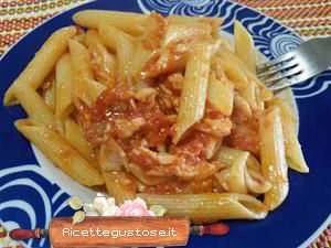 penne salmone e gorgonzola ricetta